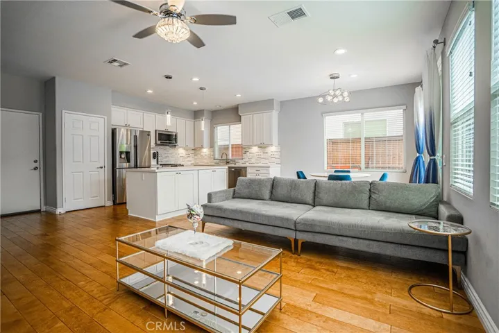 25 Atchison Way, Buena Park, California 90621