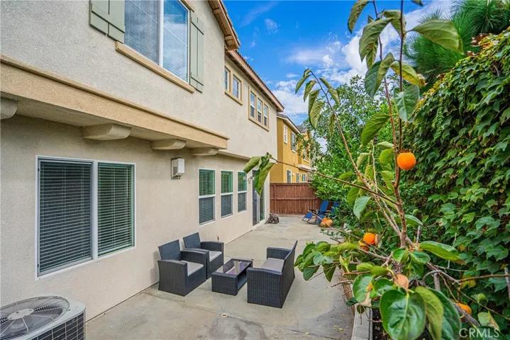 25 Atchison Way, Buena Park, California 90621