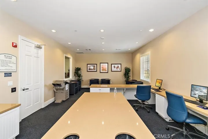 Clubhouse Business Center
