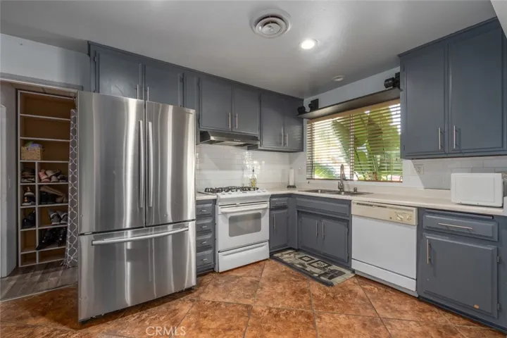 41365 Torrey Pine Court, Hemet, California 92544