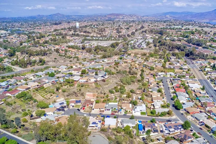 2162 Rising Glen Way, San Diego, California 92139