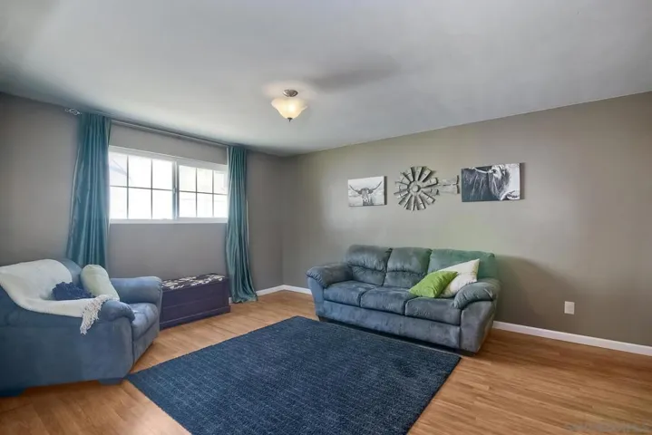 2162 Rising Glen Way, San Diego, California 92139