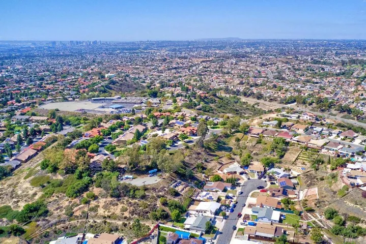 2162 Rising Glen Way, San Diego, California 92139