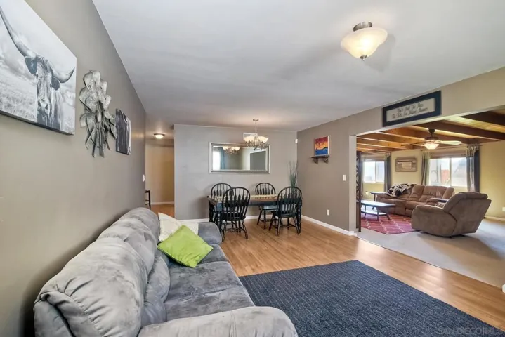 2162 Rising Glen Way, San Diego, California 92139