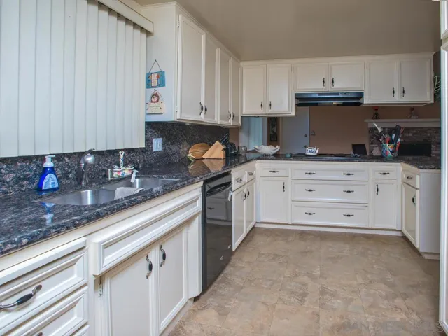16634 San Salvador Rd, San Diego, California 92128