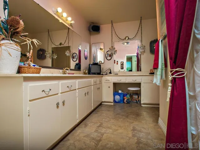 16634 San Salvador Rd, San Diego, California 92128