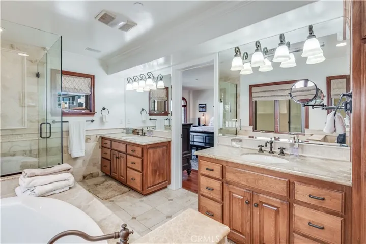 320 24th Place, Manhattan Beach, California 90266