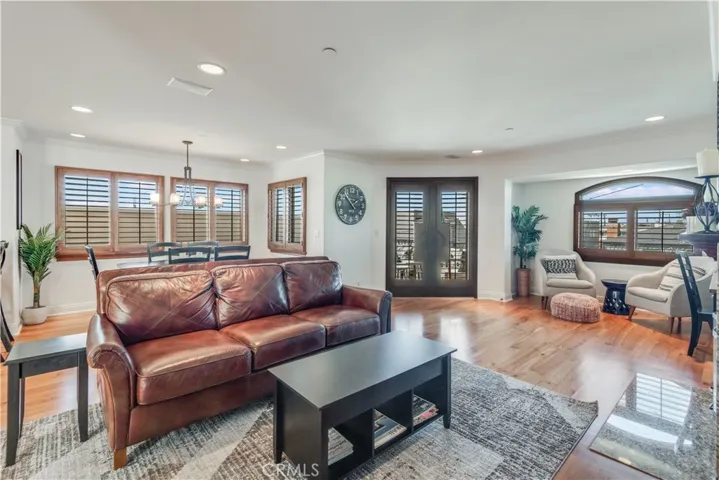 320 24th Place, Manhattan Beach, California 90266