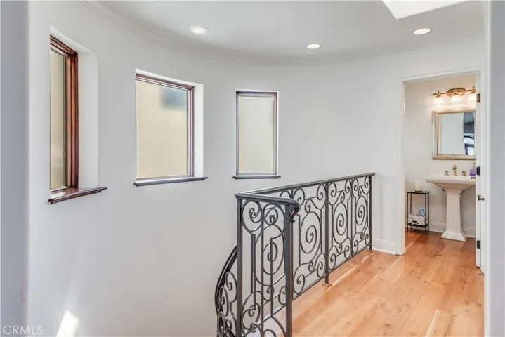 320 24th Place, Manhattan Beach, California 90266