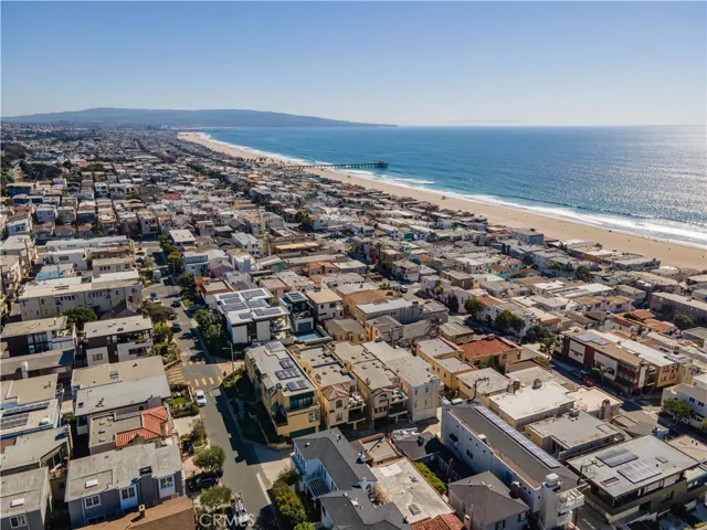 320 24th Place, Manhattan Beach, California 90266