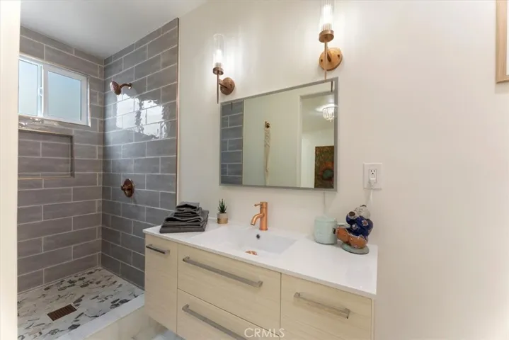 159 Nieto Avenue, Long Beach, California 90803