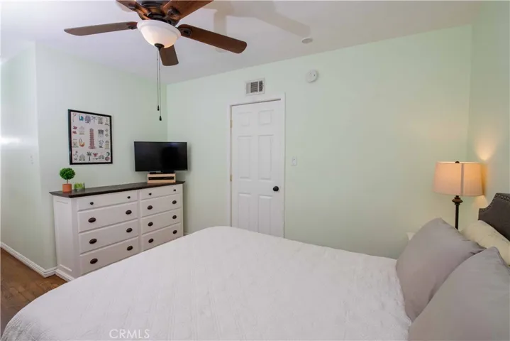 6935 Gloria Avenue, Lake Balboa, California 91406