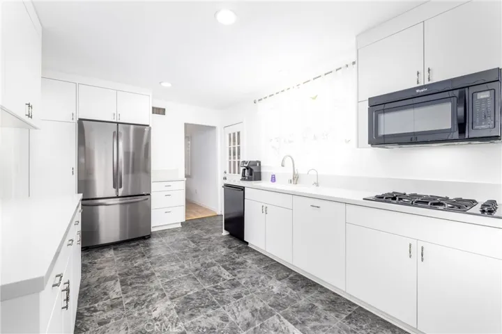 22530 Bassett Street, West Hills, California 91307