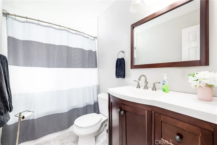 22530 Bassett Street, West Hills, California 91307