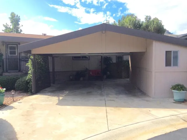 8975 Lawrence Welk Dr 284, Escondido, California 92026