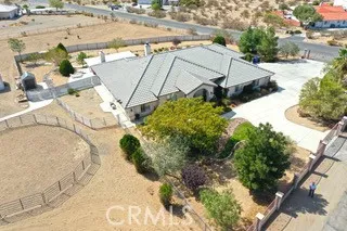 19507 Huasna Road, Apple Valley, California 92307