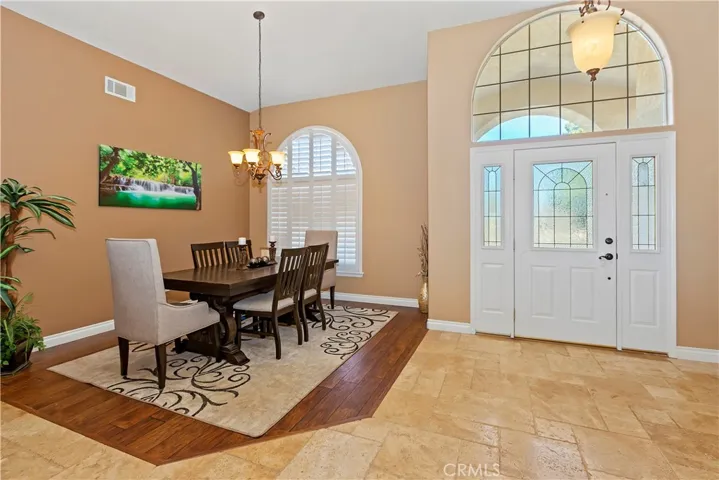 19507 Huasna Road, Apple Valley, California 92307