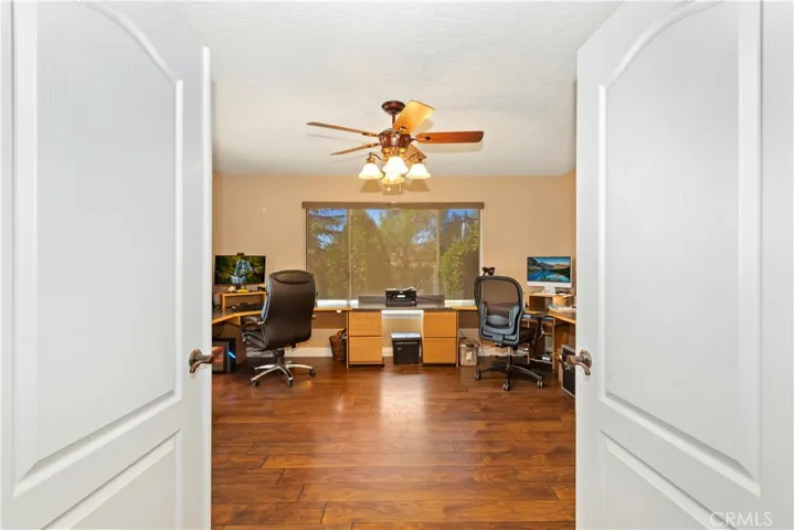 19507 Huasna Road, Apple Valley, California 92307