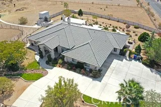 19507 Huasna Road, Apple Valley, California 92307