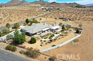 19507 Huasna Road, Apple Valley, California 92307