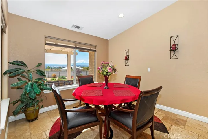19507 Huasna Road, Apple Valley, California 92307