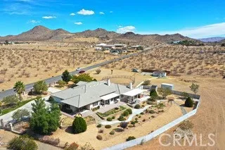 19507 Huasna Road, Apple Valley, California 92307