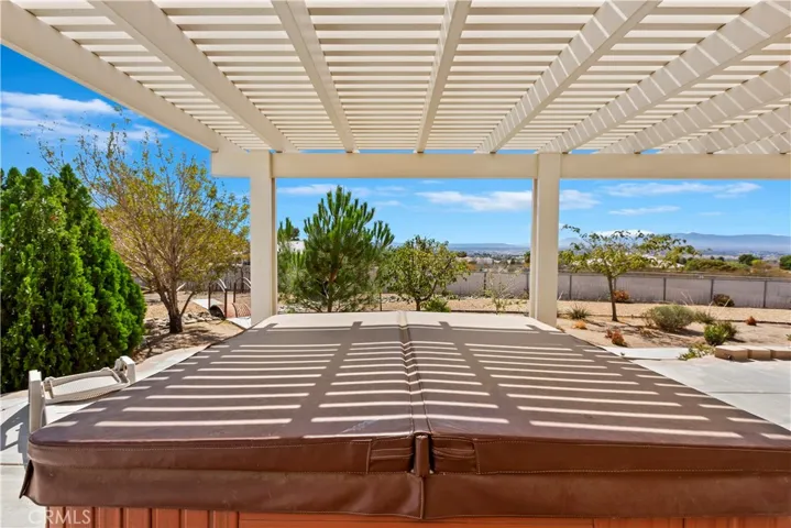 19507 Huasna Road, Apple Valley, California 92307