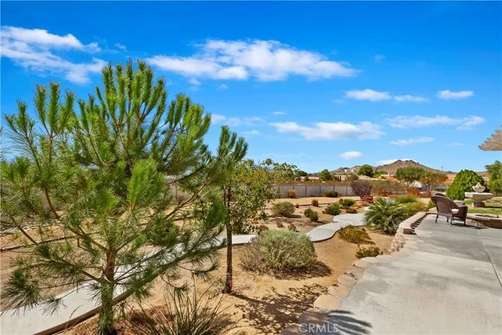 19507 Huasna Road, Apple Valley, California 92307