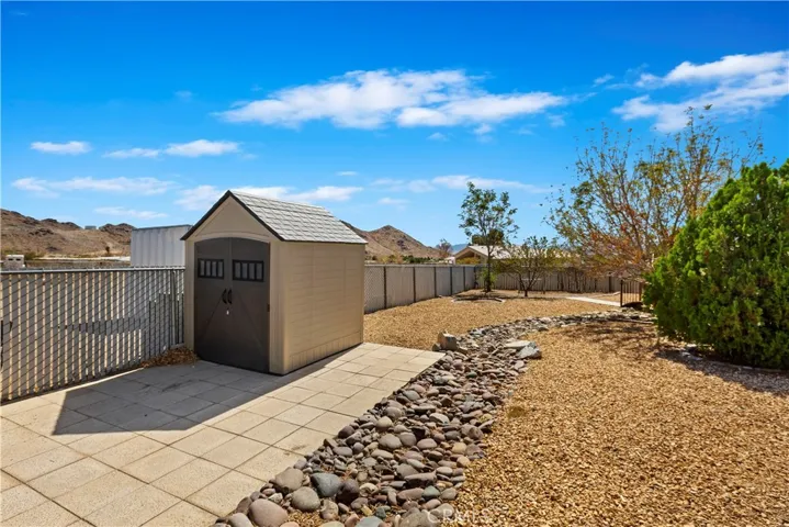 19507 Huasna Road, Apple Valley, California 92307