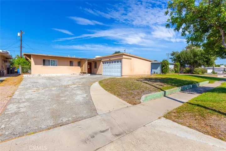 8209 Lemon Circle, Buena Park, California 90620