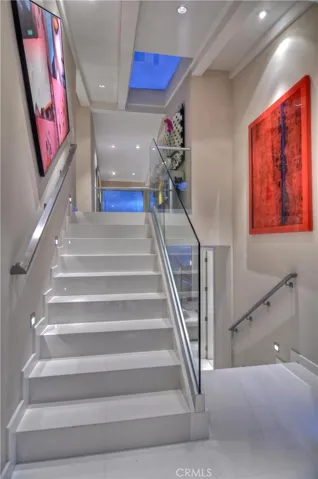 1169 Katella Street, Laguna Beach, California 92651