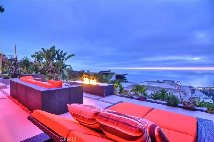 1169 Katella Street, Laguna Beach, California 92651