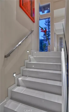 1169 Katella Street, Laguna Beach, California 92651