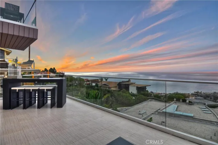 1169 Katella Street, Laguna Beach, California 92651