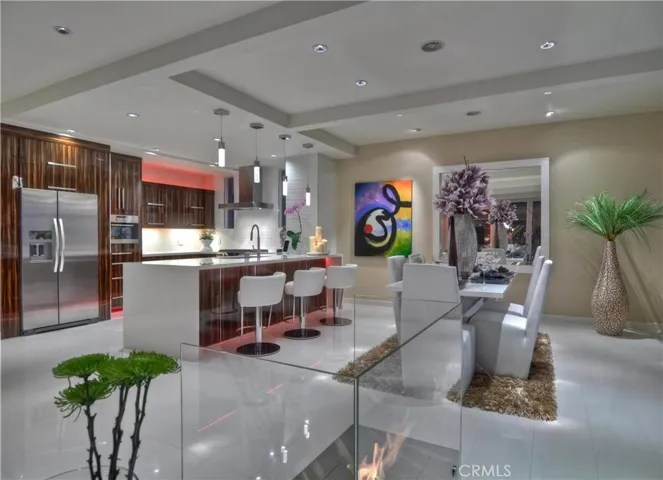 1169 Katella Street, Laguna Beach, California 92651