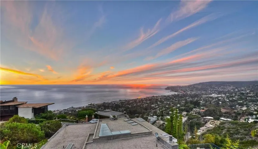 1169 Katella Street, Laguna Beach, California 92651