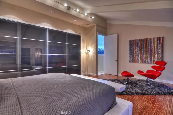 1169 Katella Street, Laguna Beach, California 92651