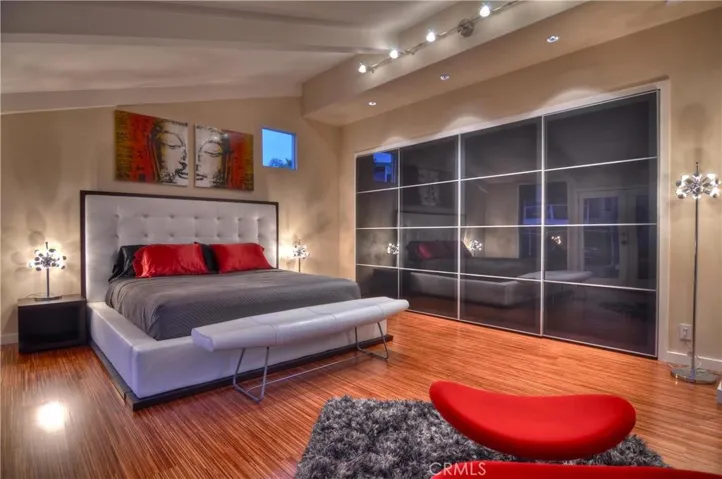 1169 Katella Street, Laguna Beach, California 92651