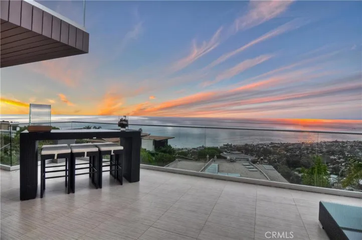 1169 Katella Street, Laguna Beach, California 92651