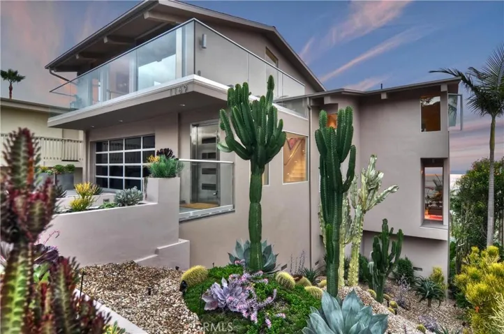 1169 Katella Street, Laguna Beach, California 92651