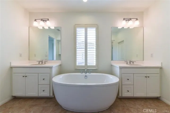 116 Summer Lilac, Irvine, California 92620