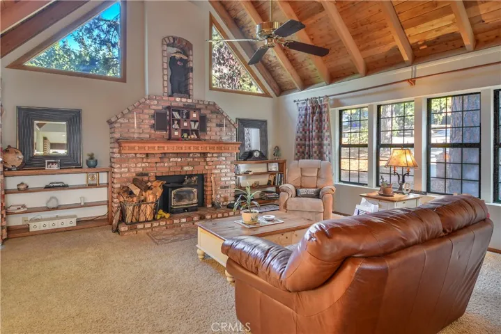 27981 St Bernard Lane, Lake Arrowhead, California 92352