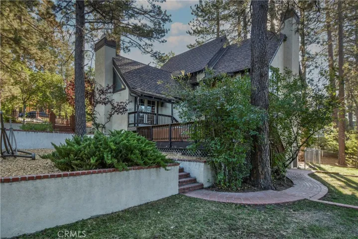 27981 St Bernard Lane, Lake Arrowhead, California 92352