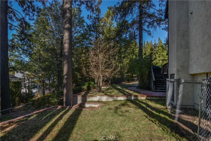 27981 St Bernard Lane, Lake Arrowhead, California 92352
