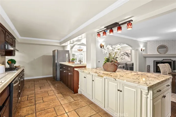 1010 E Camino Real Avenue, Arcadia, California 91006