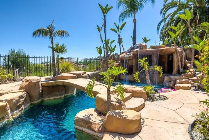11236 Horizon Way, Tustin, California 92782