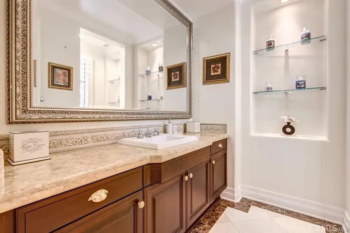 11236 Horizon Way, Tustin, California 92782