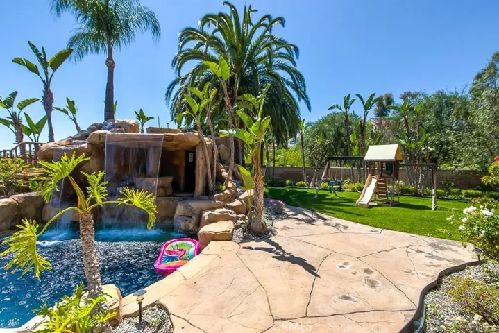 11236 Horizon Way, Tustin, California 92782