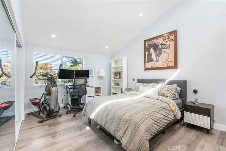 18316 Hatteras Street 5, Tarzana, California 91356