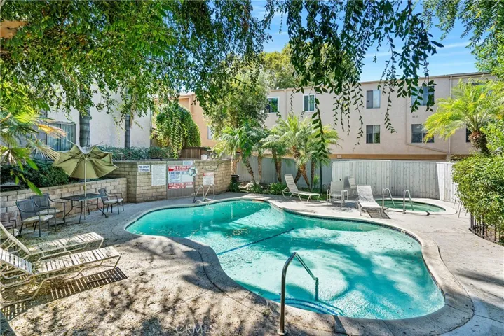 18316 Hatteras Street 5, Tarzana, California 91356